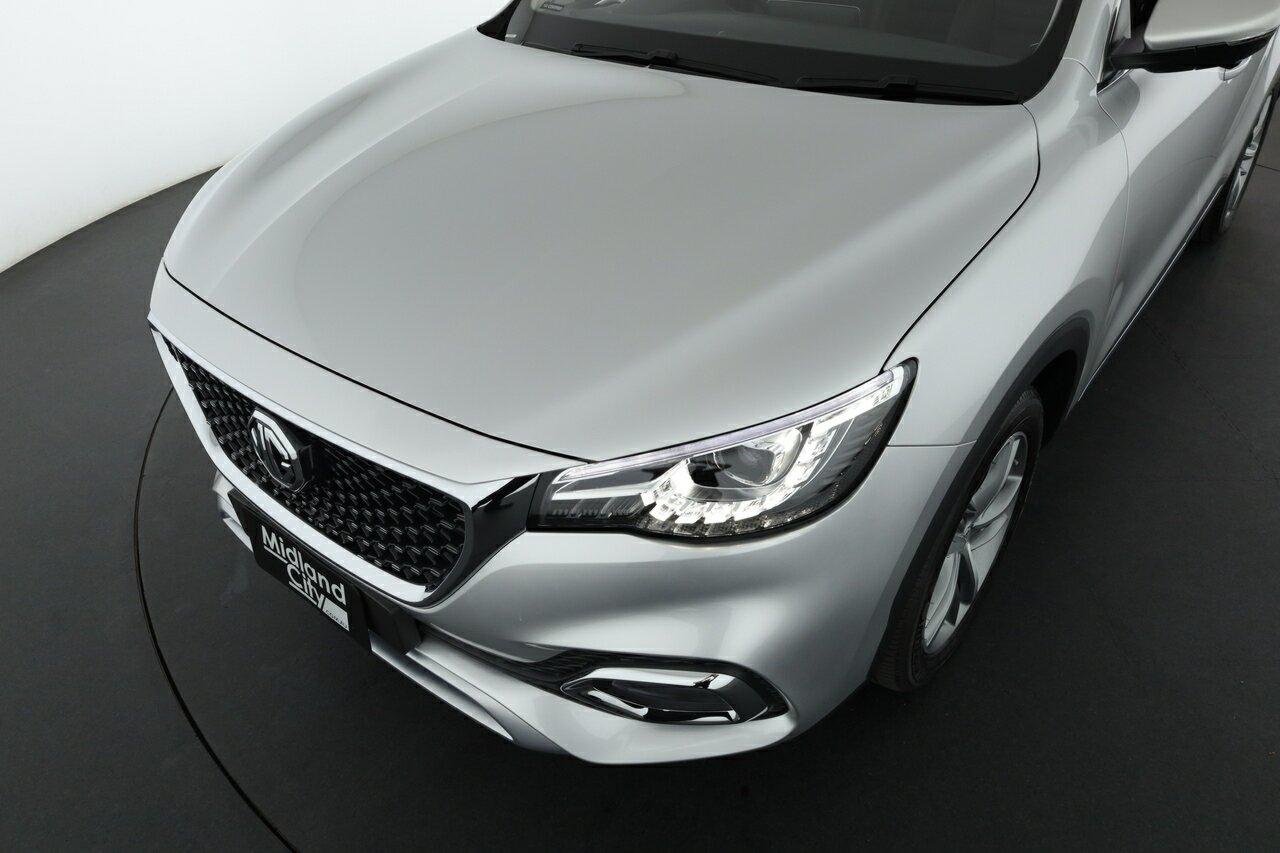 MG Hs Plus Ev image 3