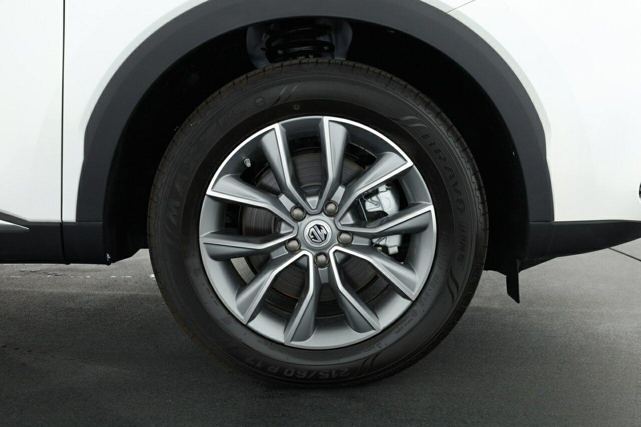 MG Hs Plus Ev image 4