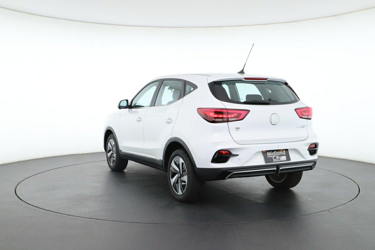 MG Zs Ev image 4