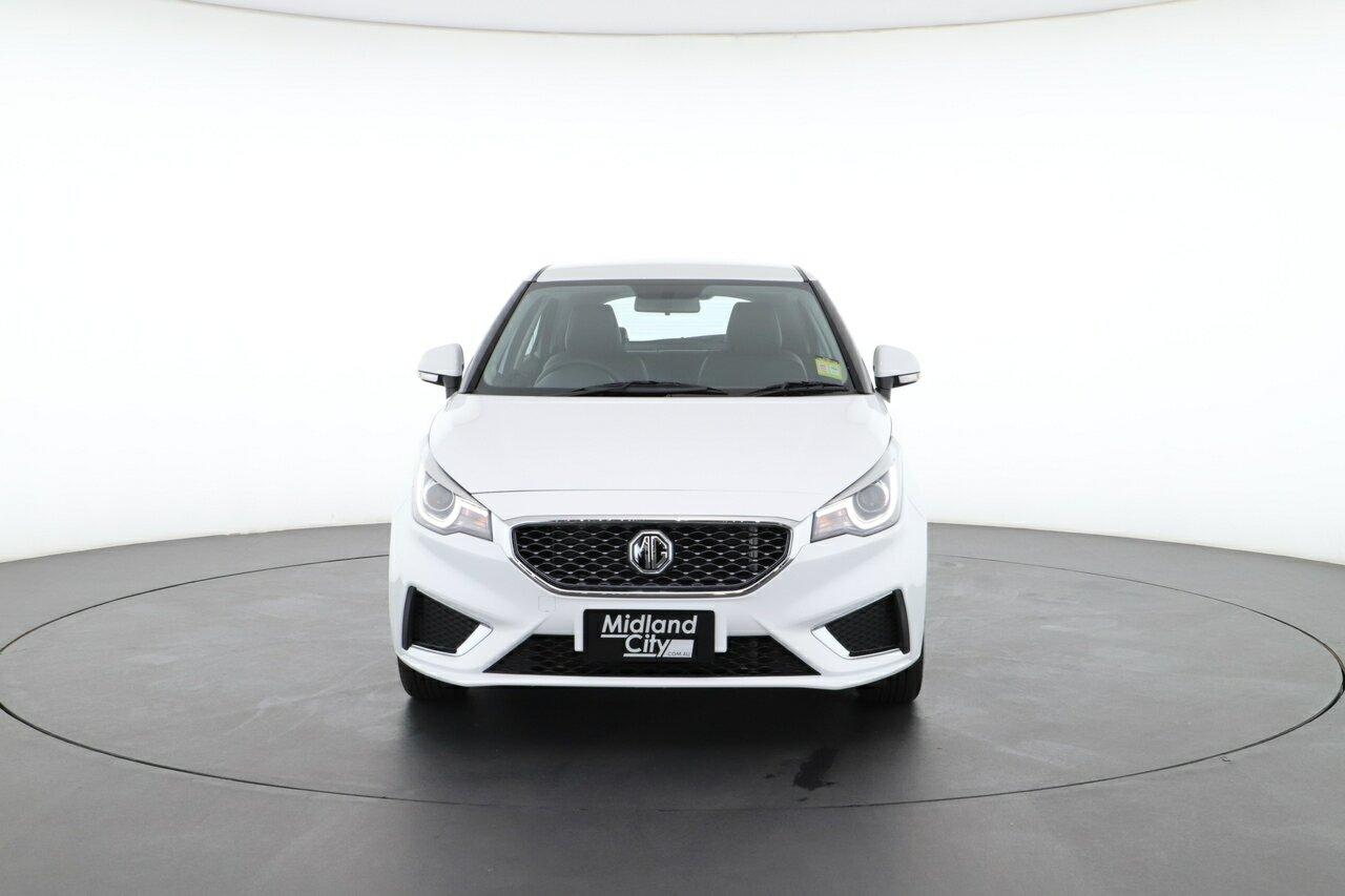 MG Mg3 image 3