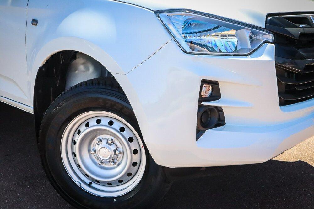 Isuzu D-max image 2