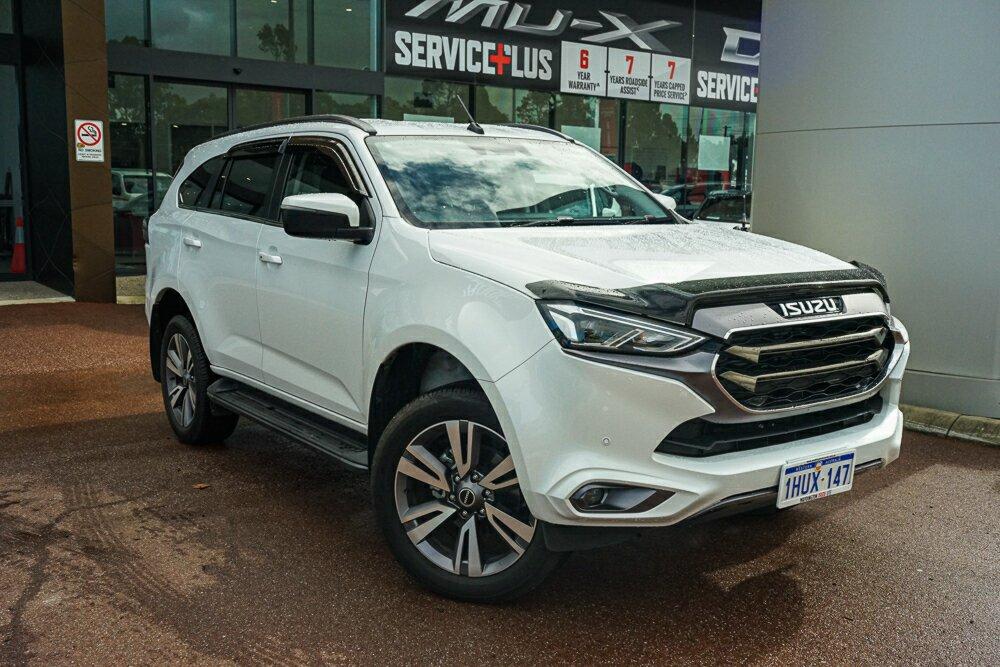 Isuzu Mu-x image 1