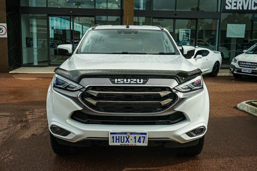 Isuzu Mu-x image 3
