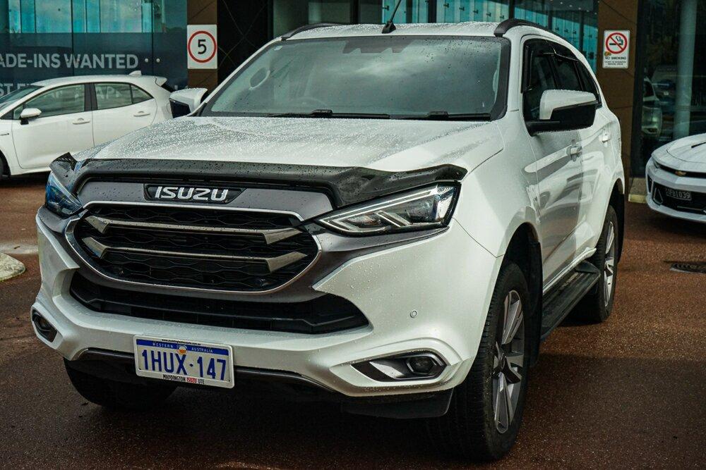 Isuzu Mu-x image 4