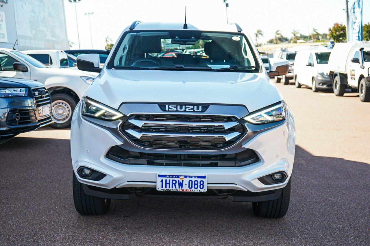 Isuzu Mu-x image 3