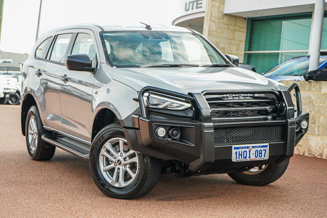 Isuzu Mu-x image 1