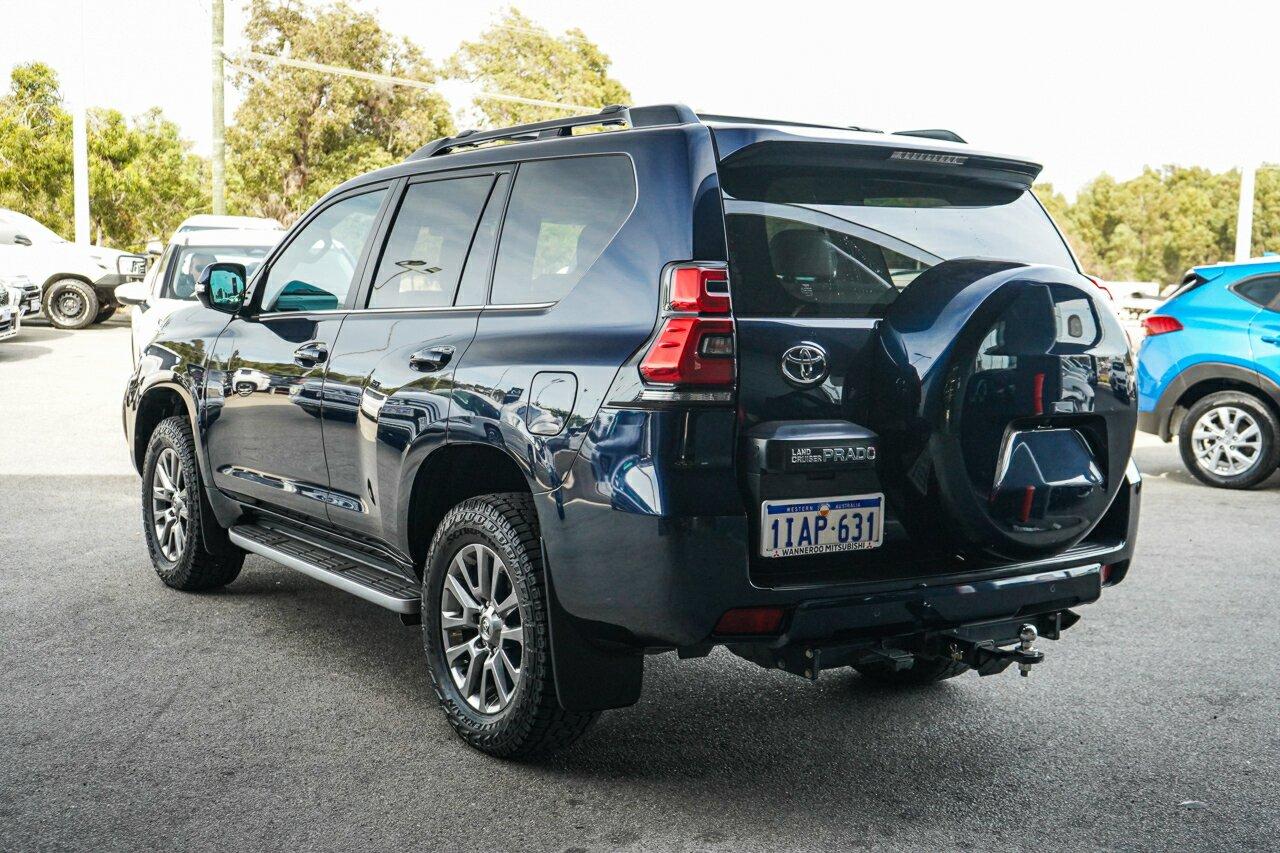Toyota Landcruiser Prado image 4