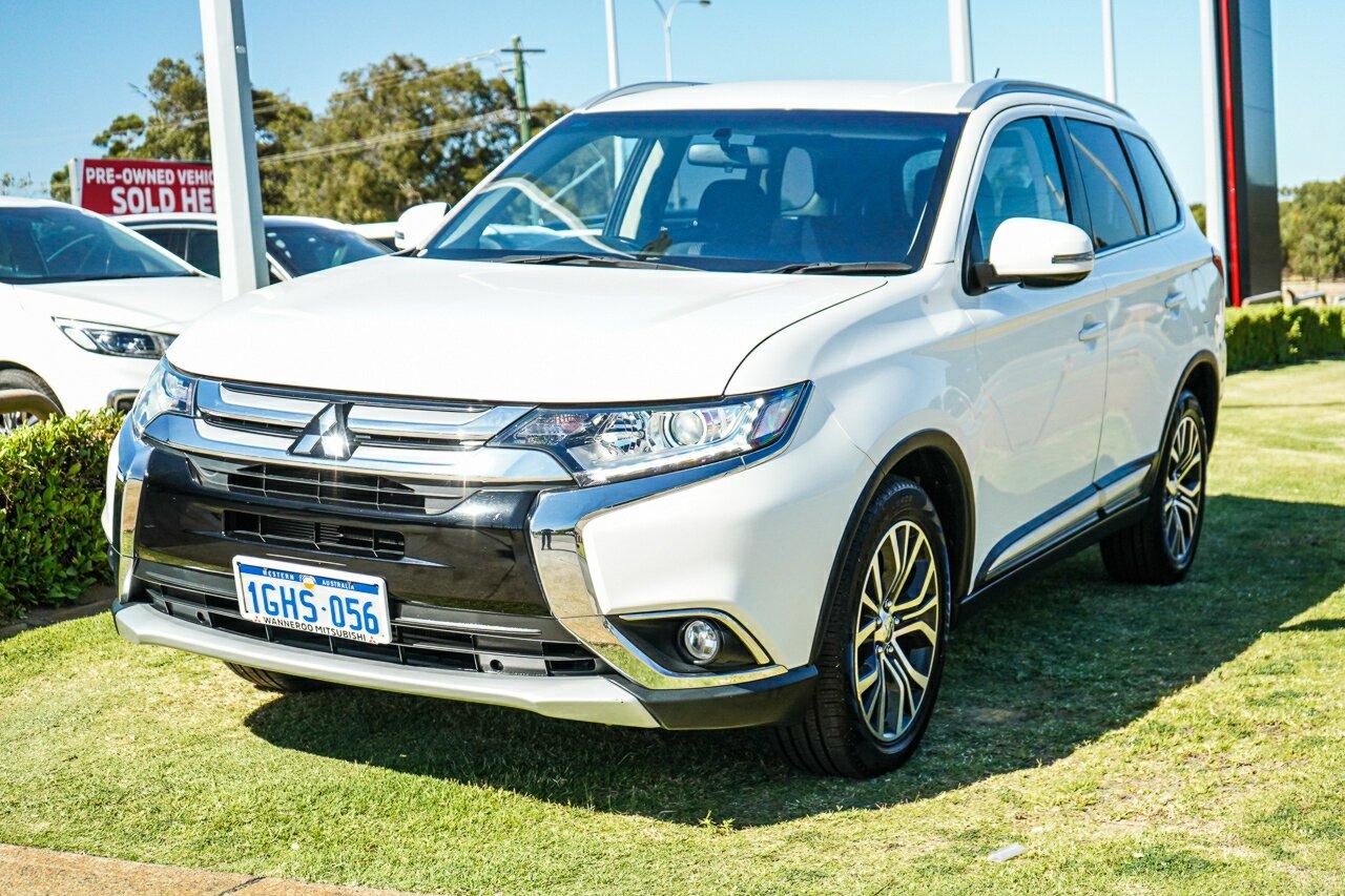 Mitsubishi Outlander image 4