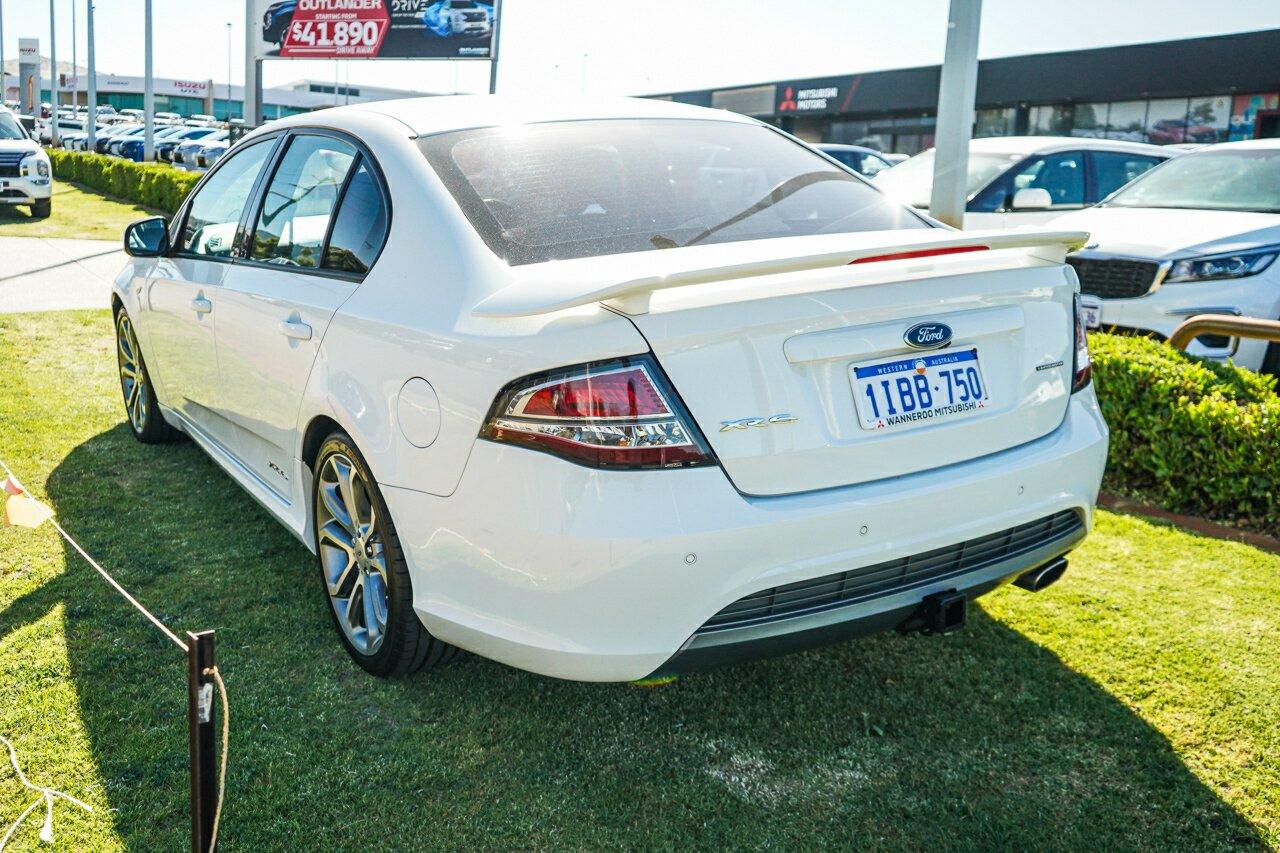 Ford Falcon image 3