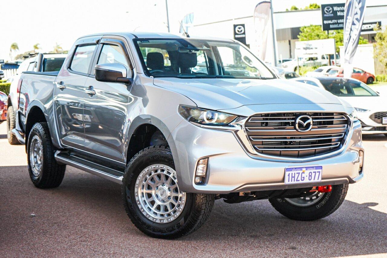 Mazda Bt-50 image 1