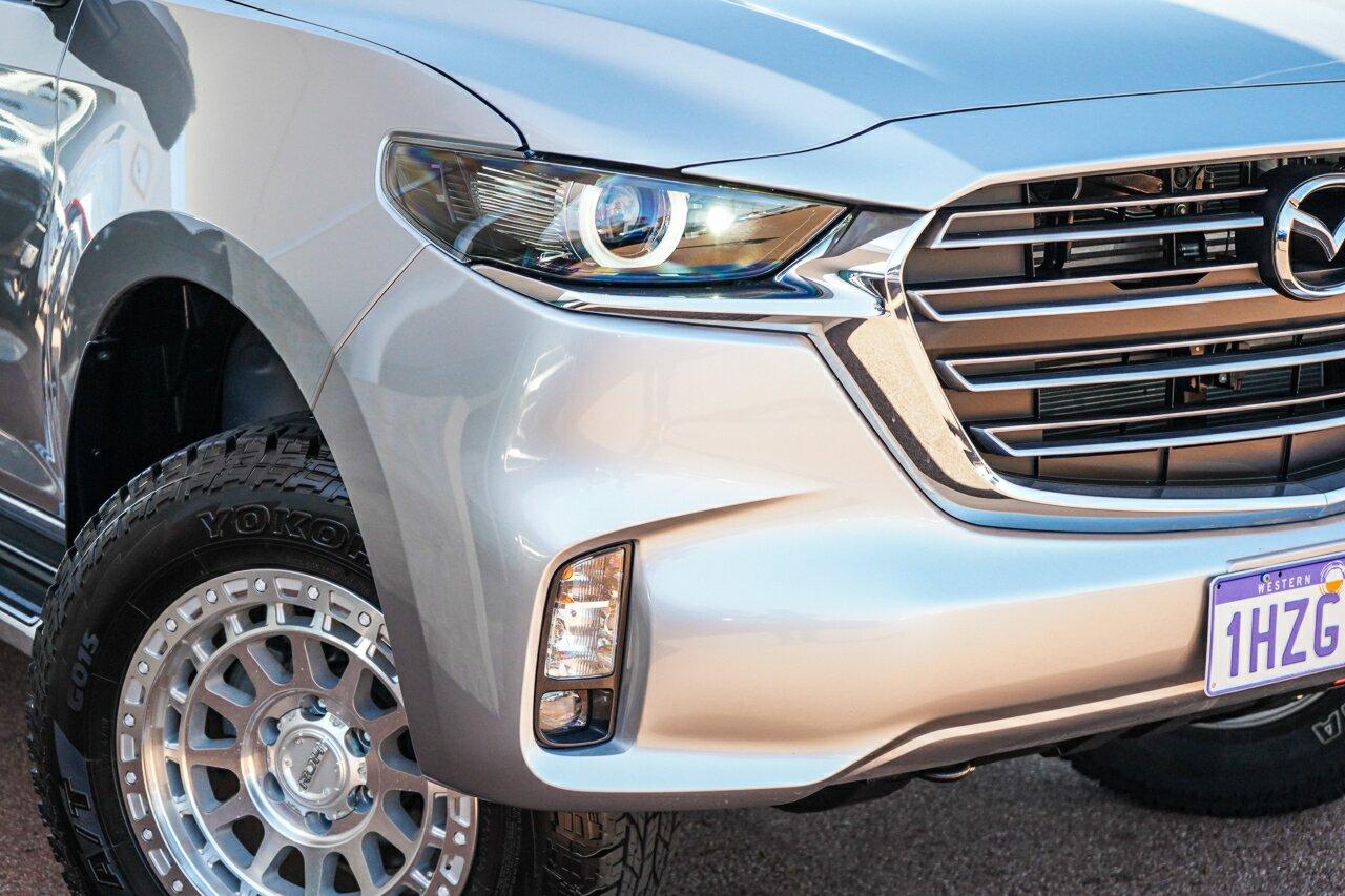Mazda Bt-50 image 2