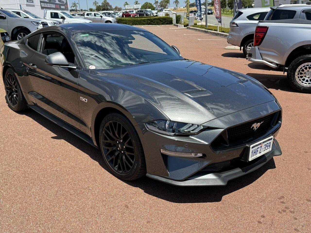 Ford Mustang image 4