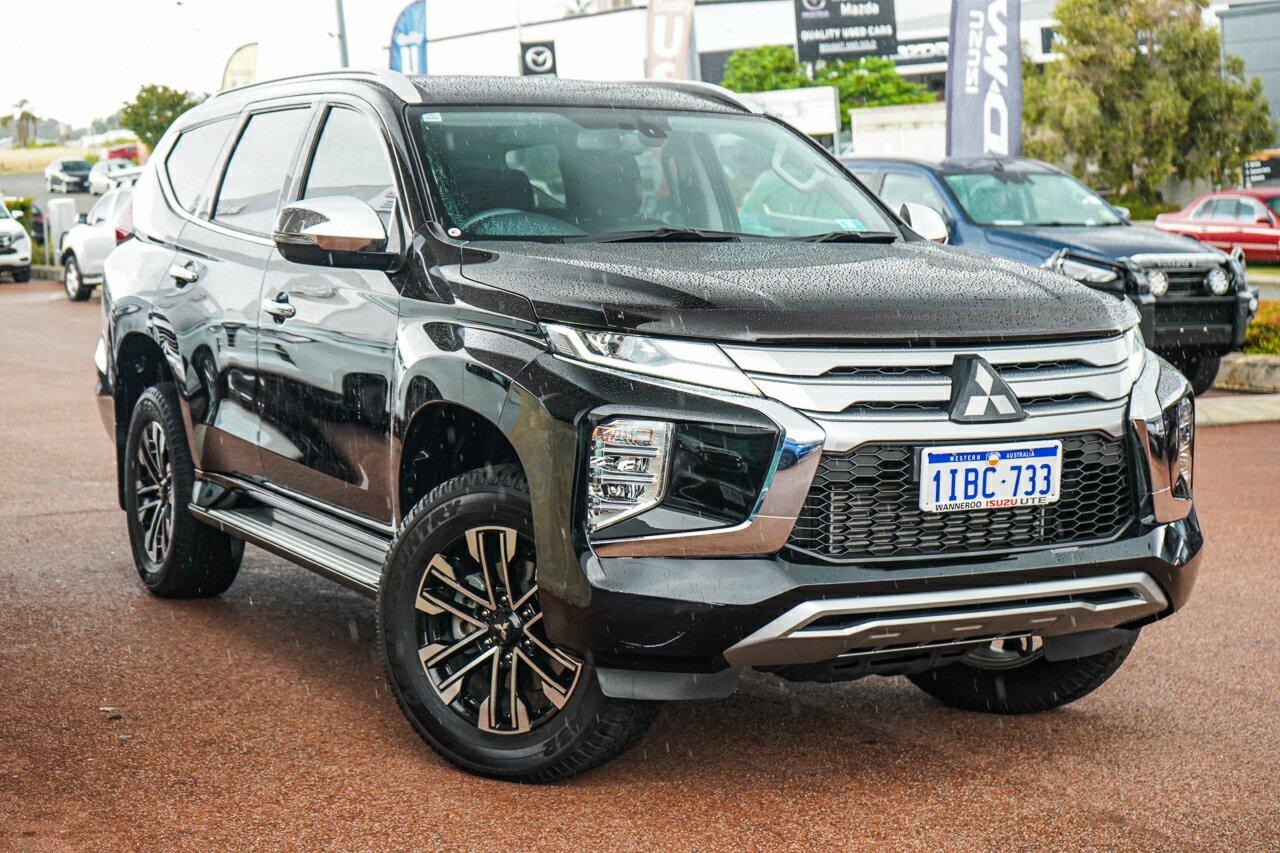 Mitsubishi Pajero Sport image 1