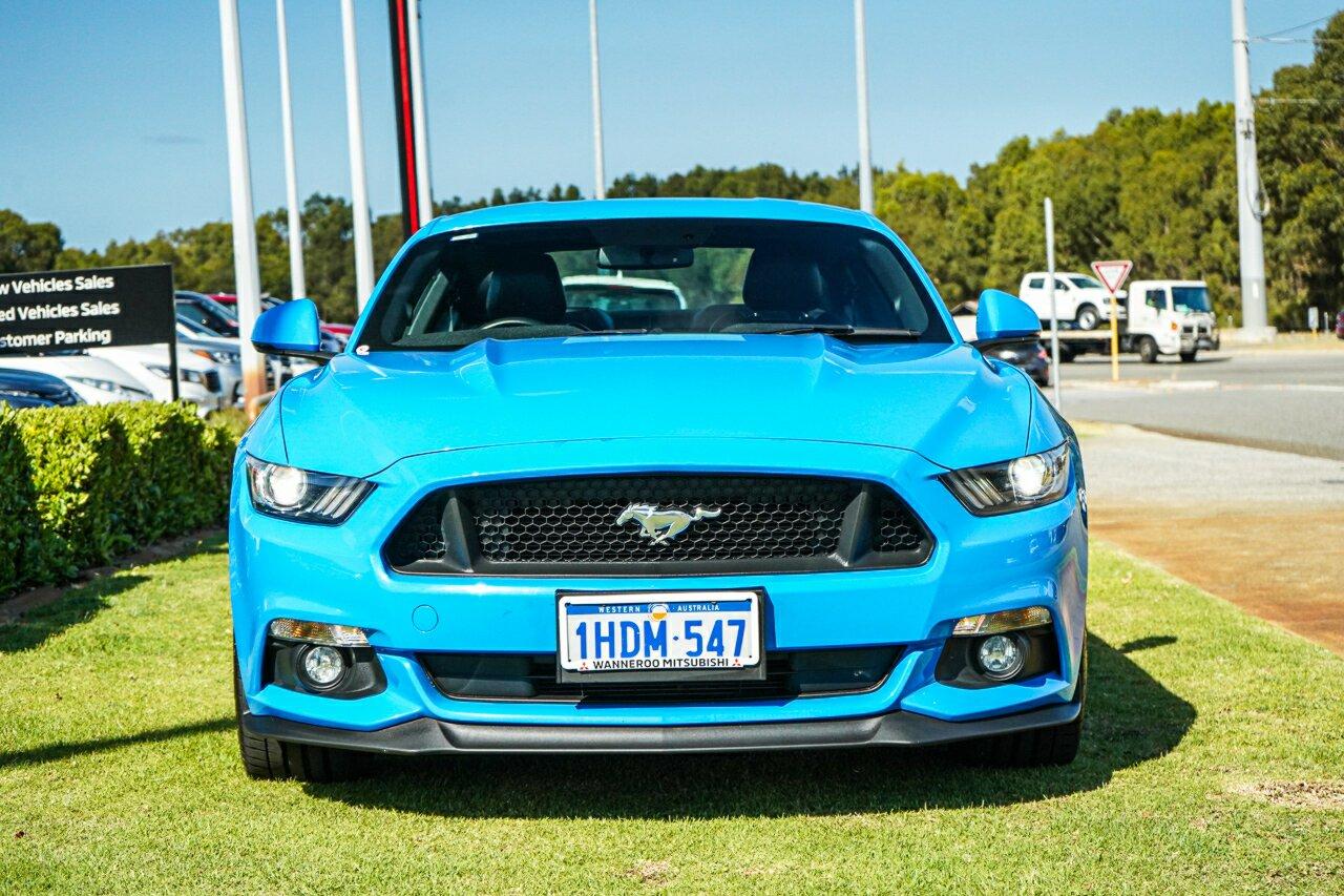Ford Mustang image 2