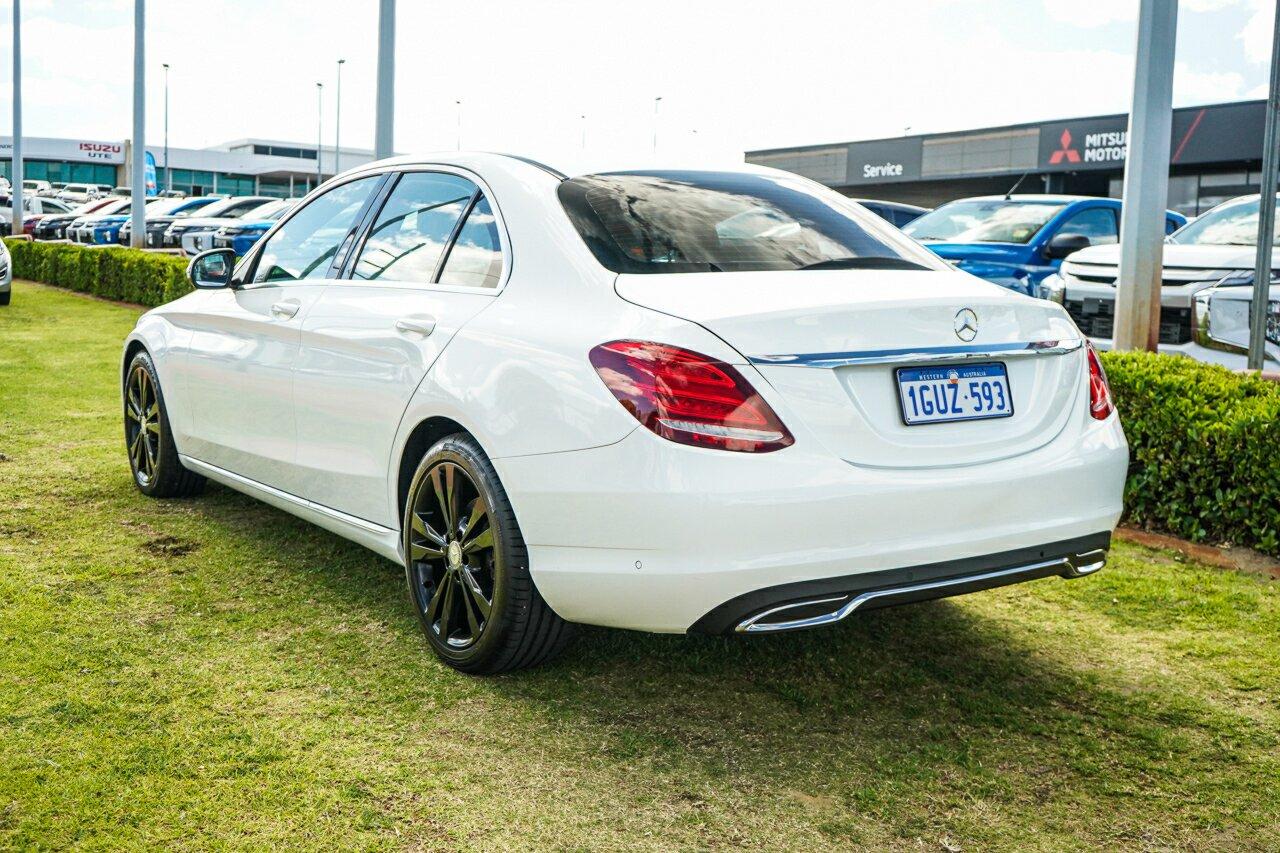 Mercedes Benz C-class image 4