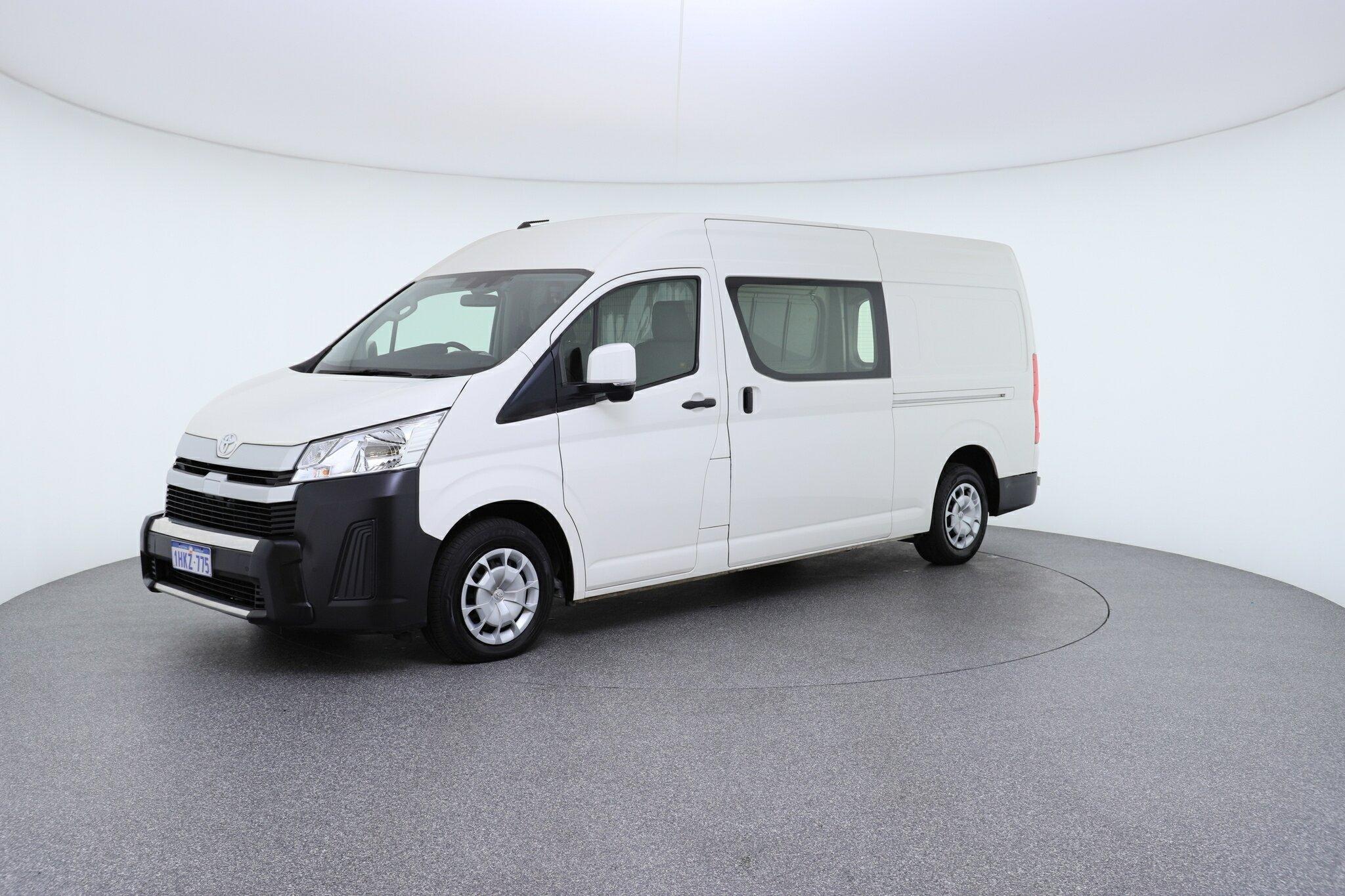 Toyota Hiace image 4