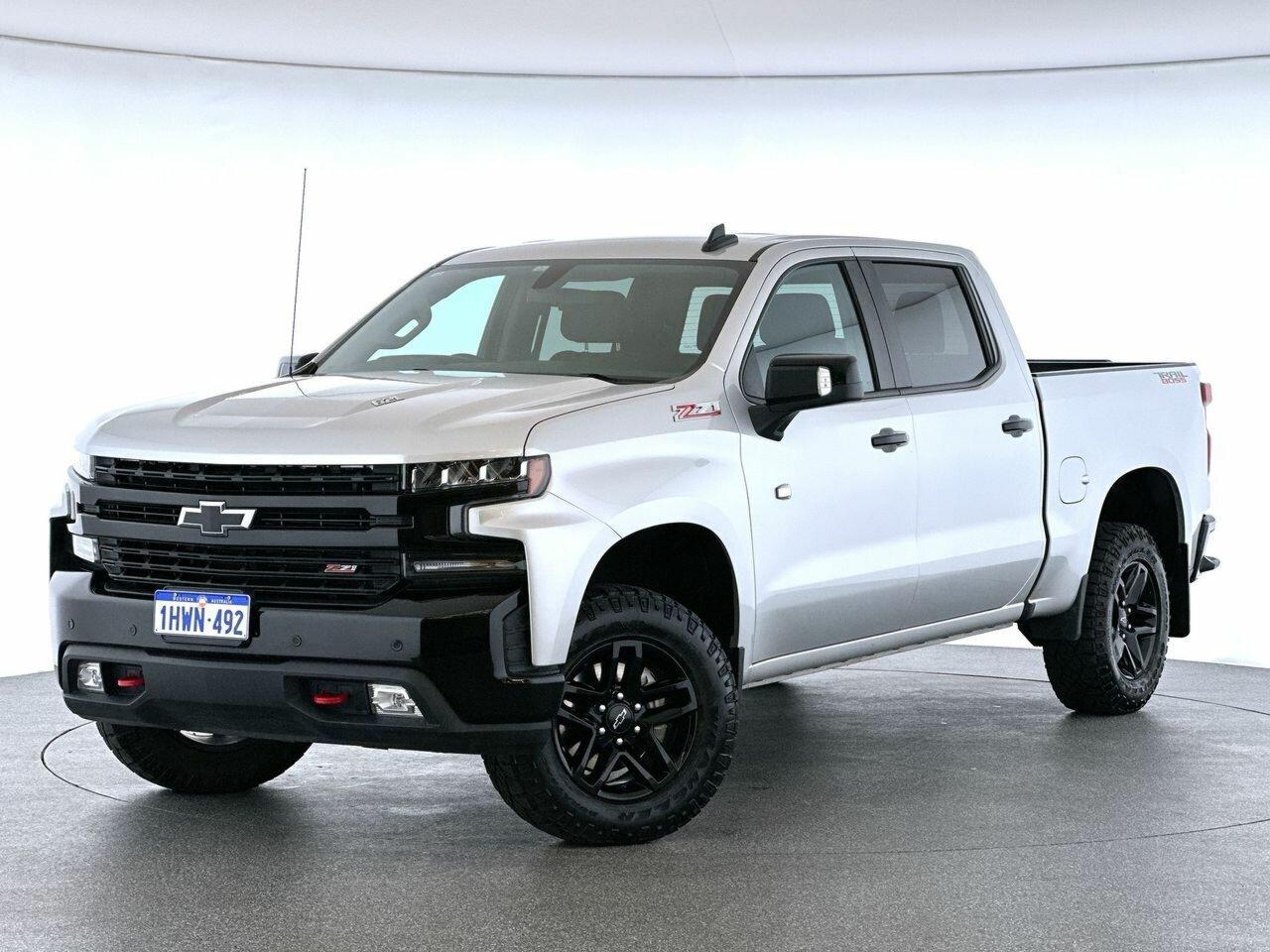 Chevrolet Silverado image 2