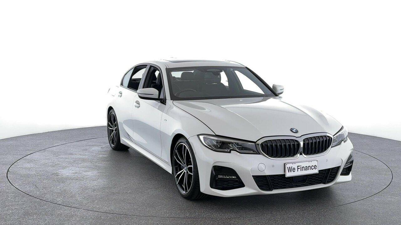 BMW 3 Series image 3