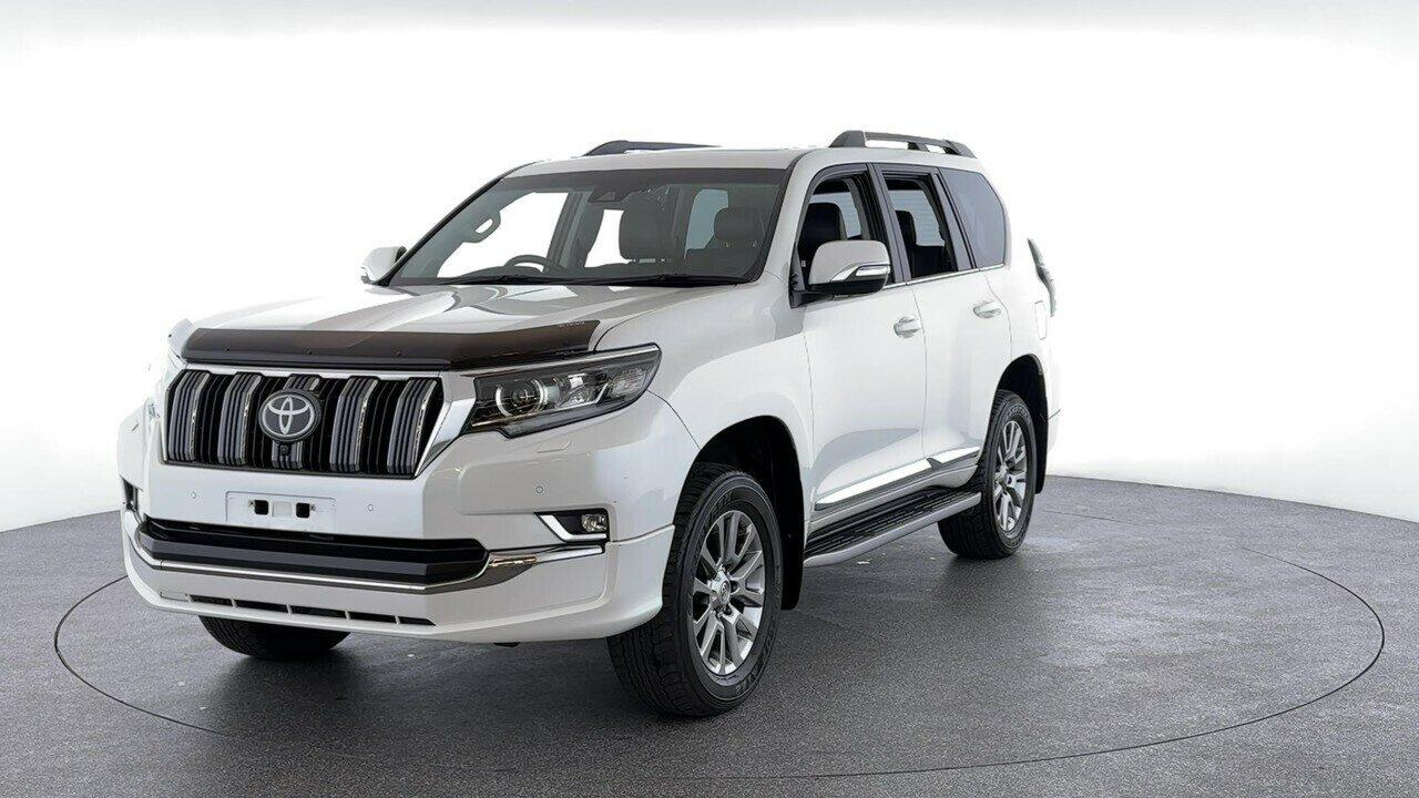 Toyota Landcruiser Prado image 4