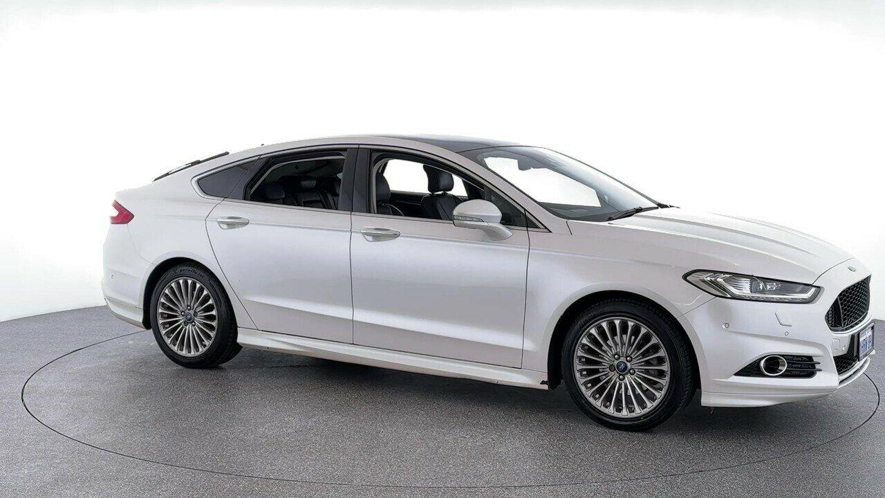 Ford Mondeo image 2