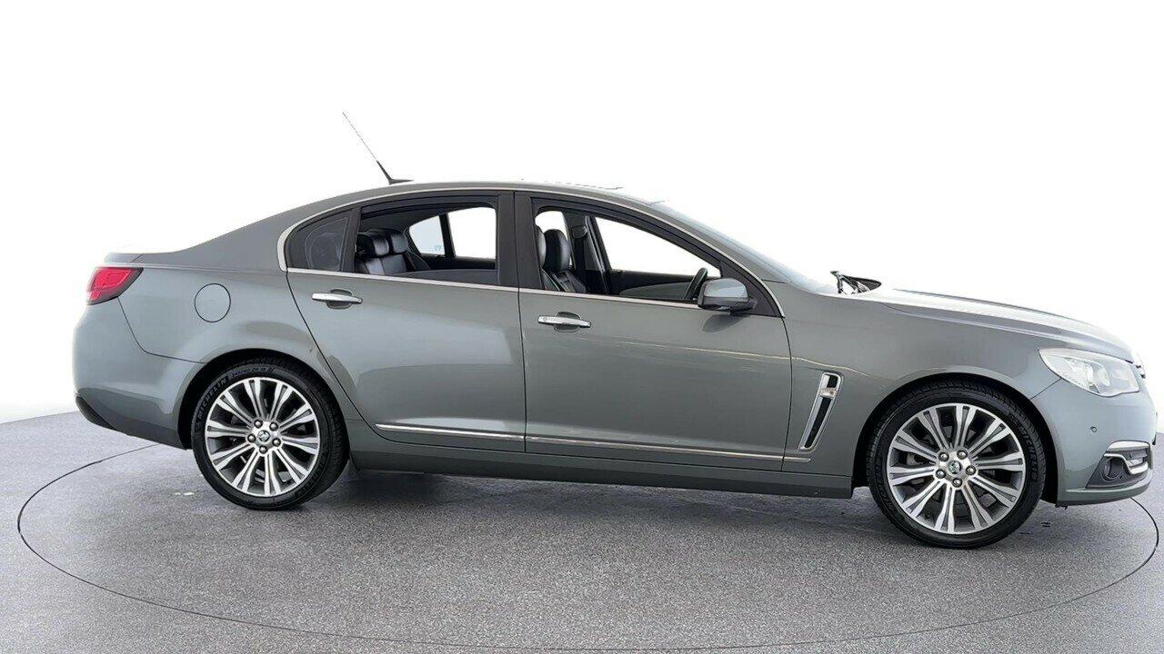Holden Calais image 2