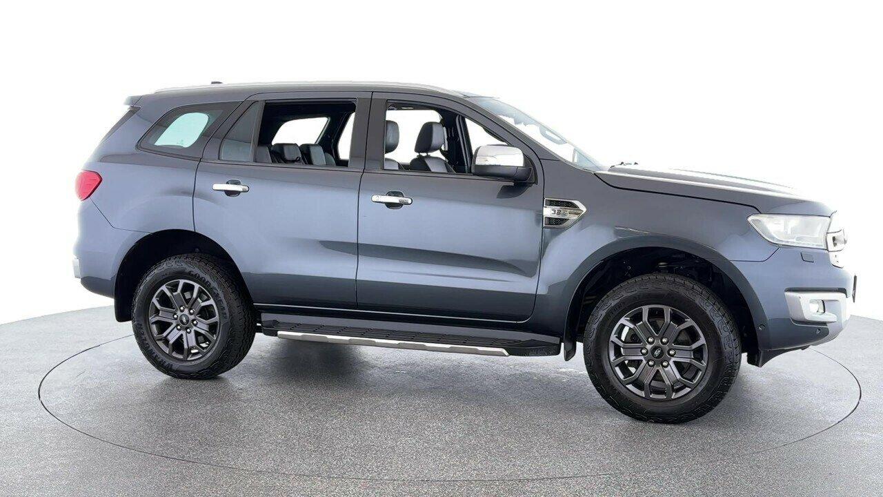 Ford Everest image 2