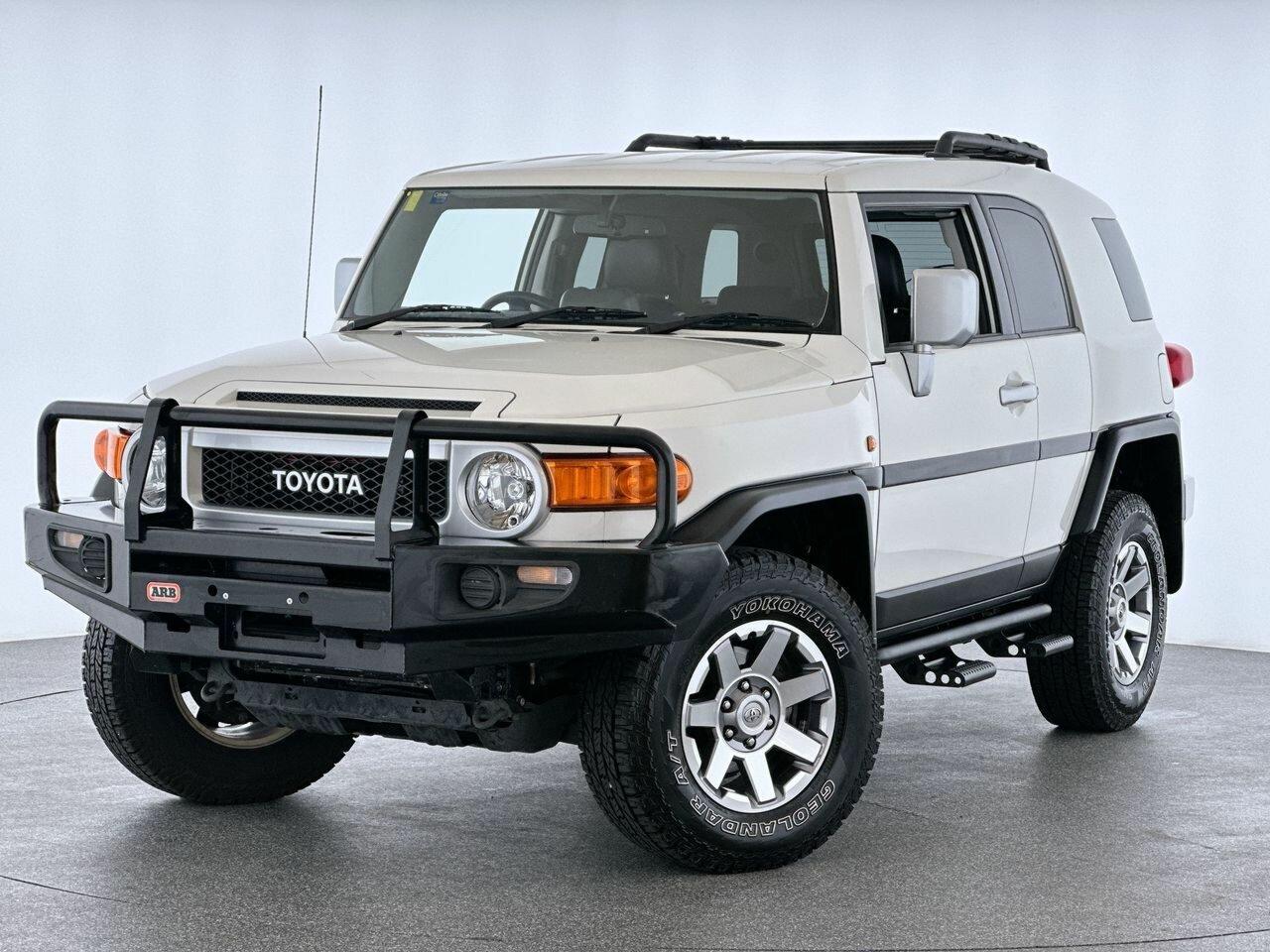 Toyota Fj Cruiser image 1