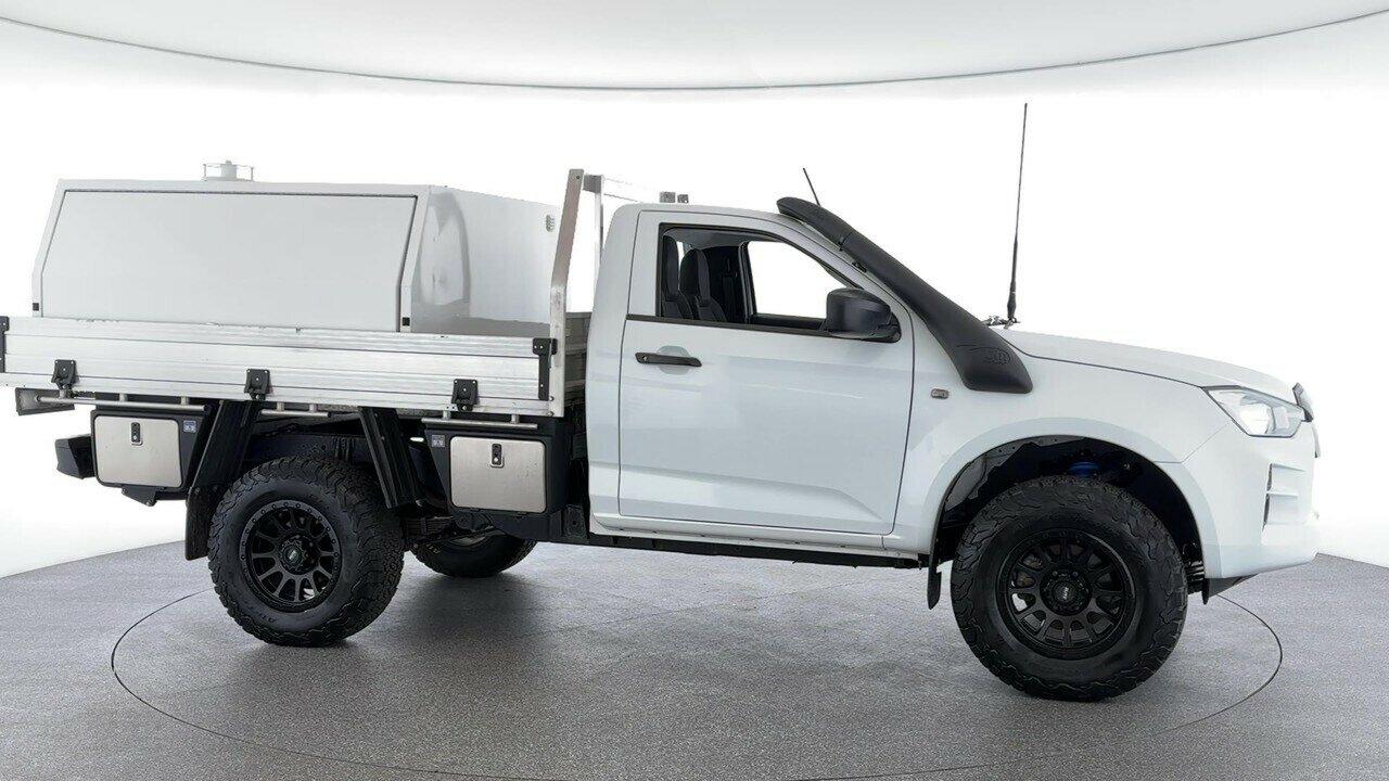 Isuzu D-max image 2