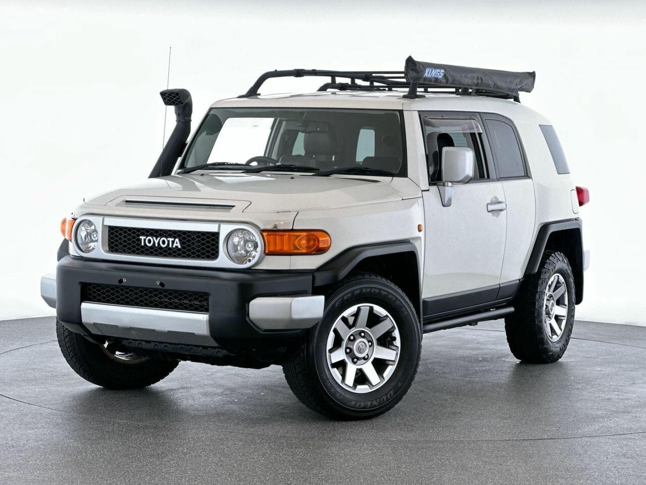 Toyota Fj Cruiser image 1
