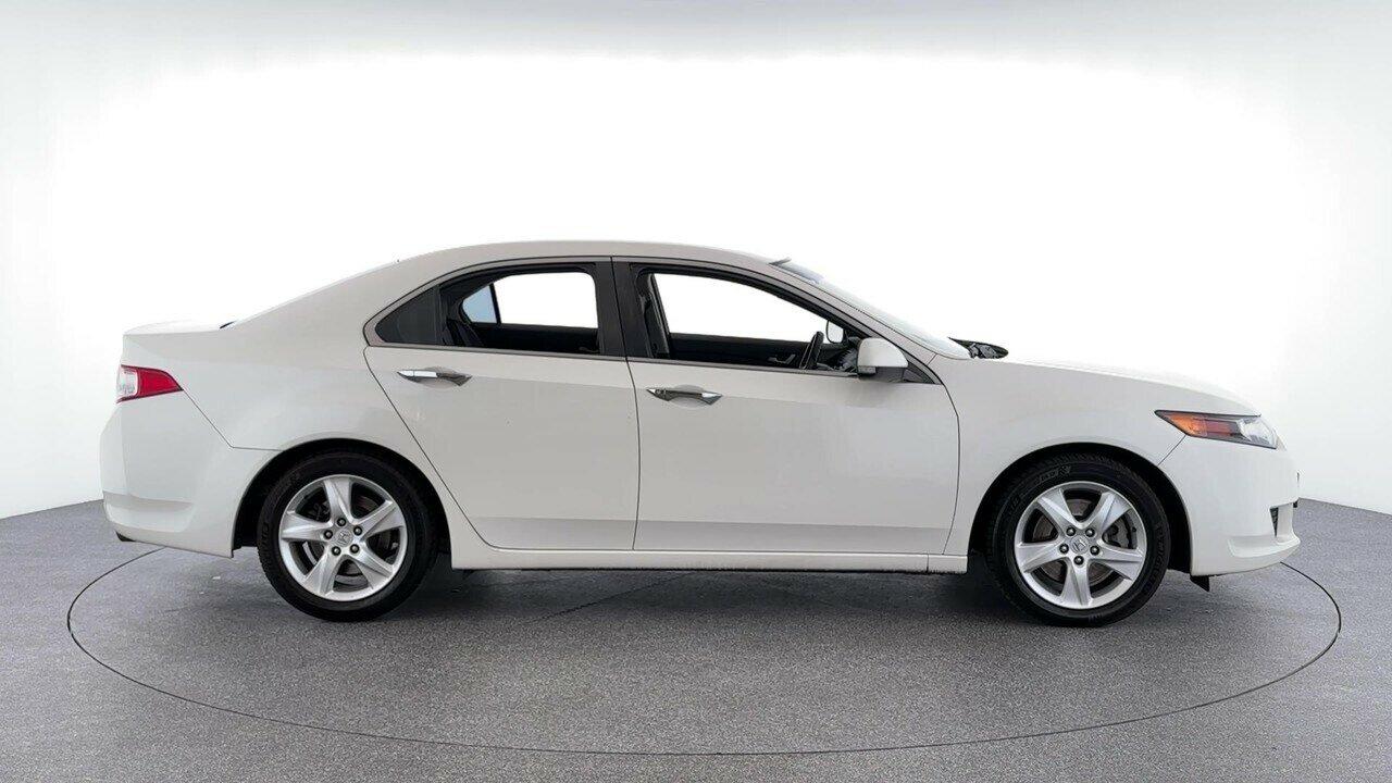 Honda Accord Euro image 3