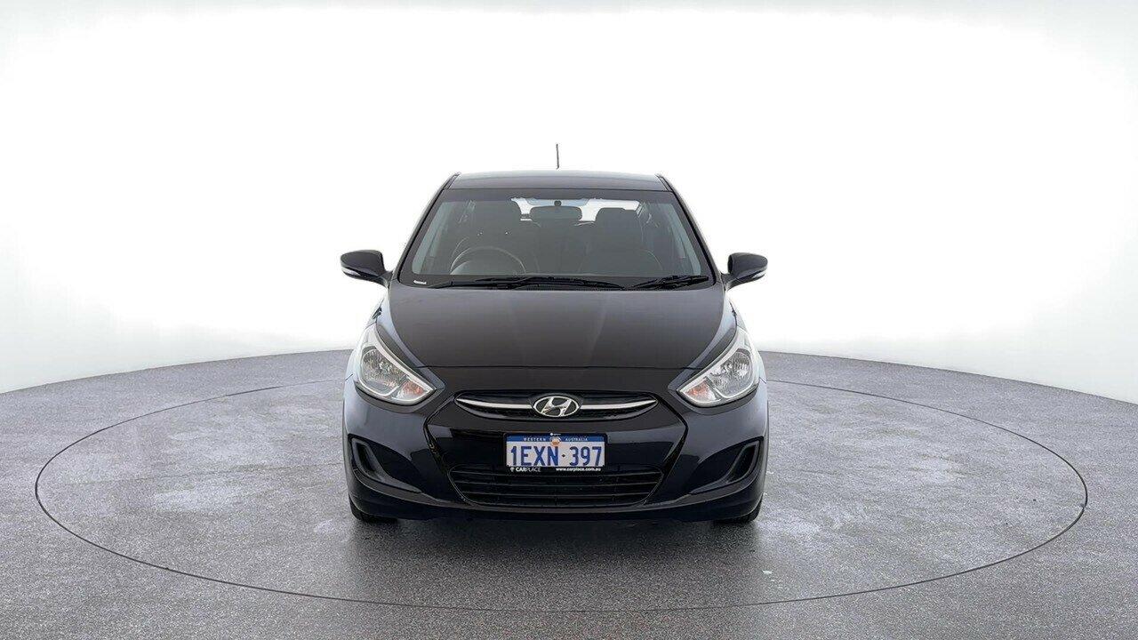 Hyundai Accent image 4