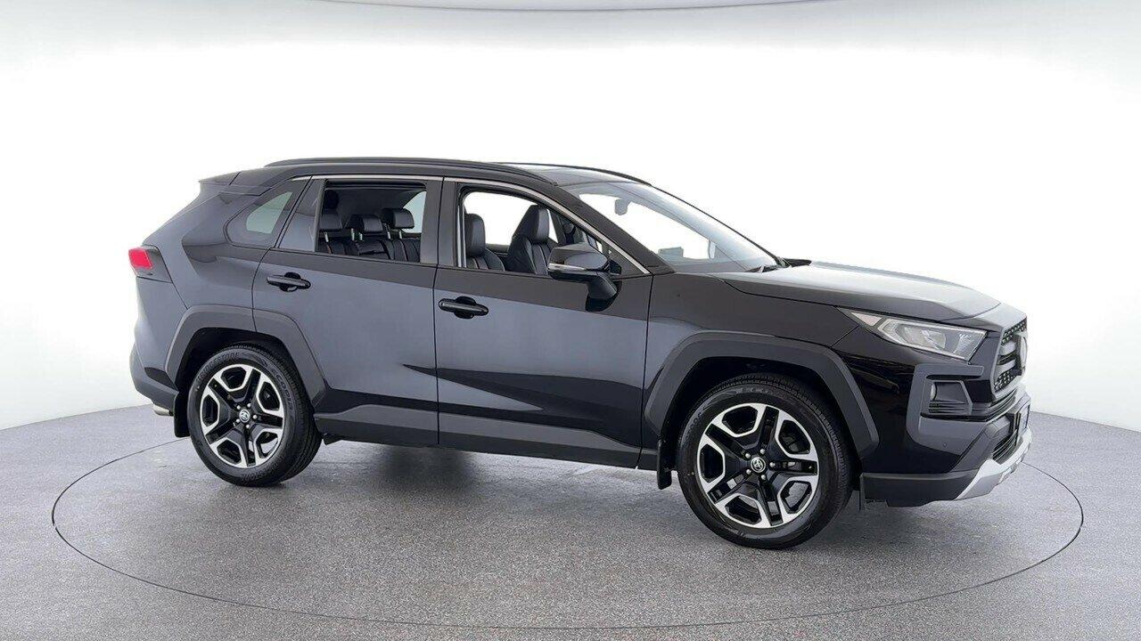 Toyota Rav4 image 4