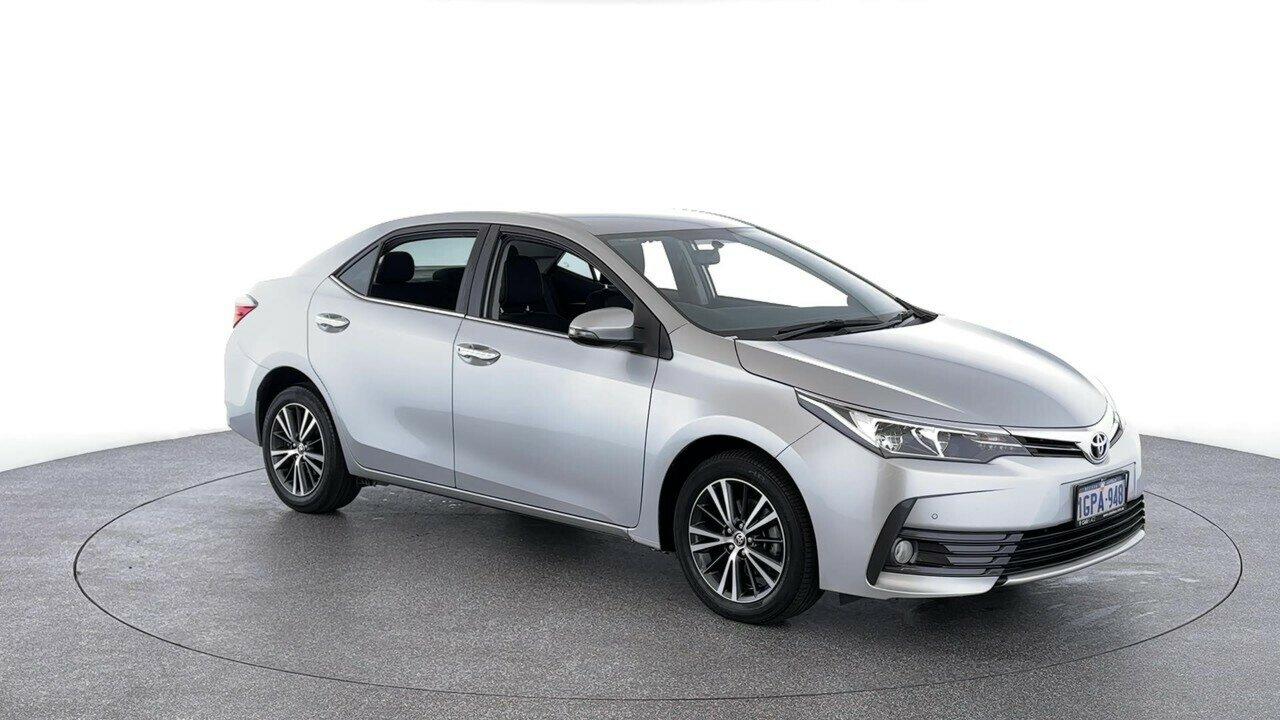 Toyota Corolla image 2