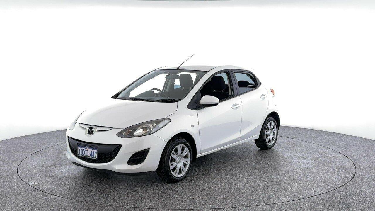 Mazda 2 image 4