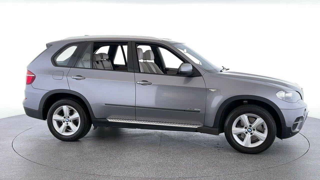 BMW X5 image 2