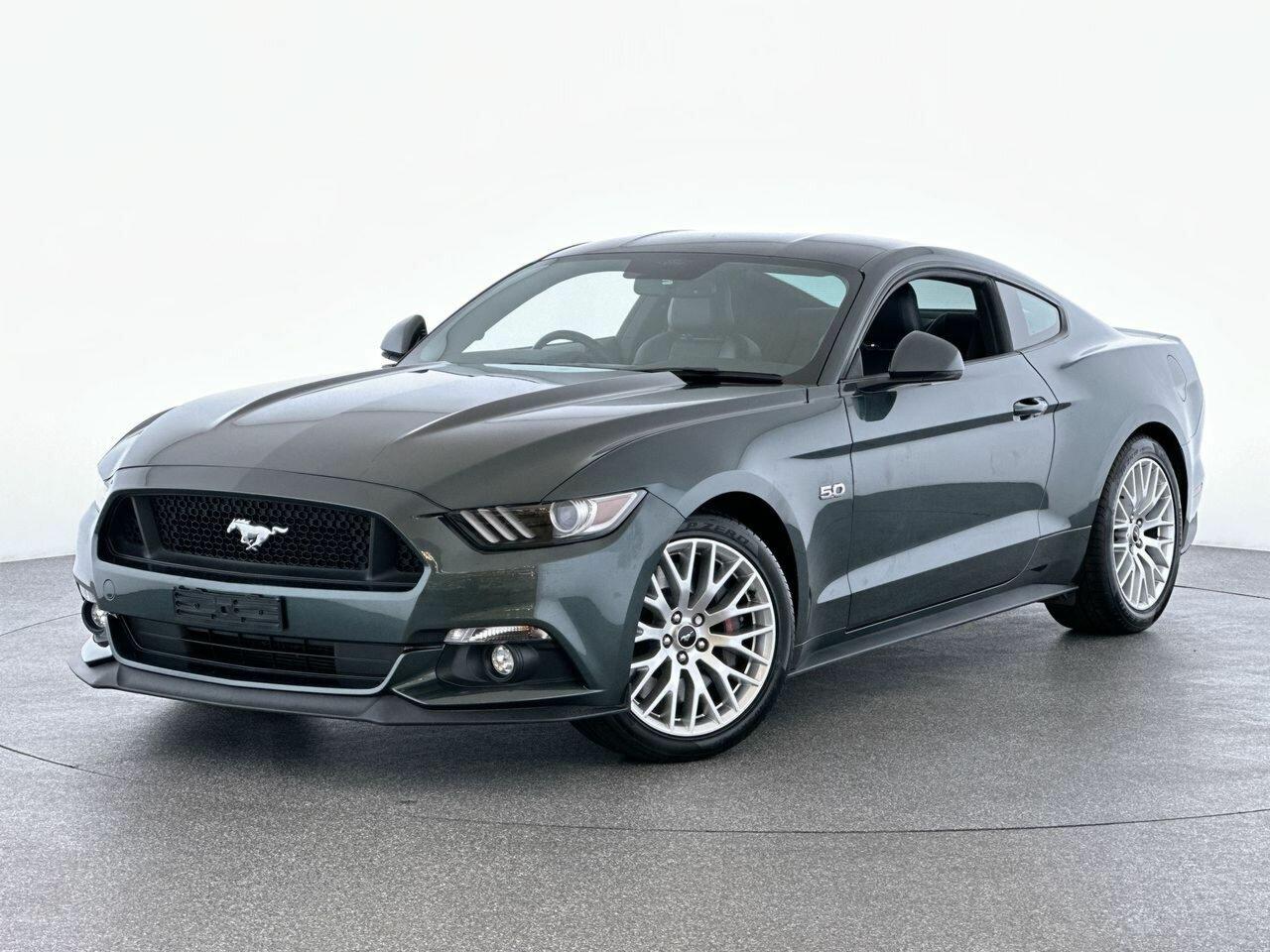 Ford Mustang image 1