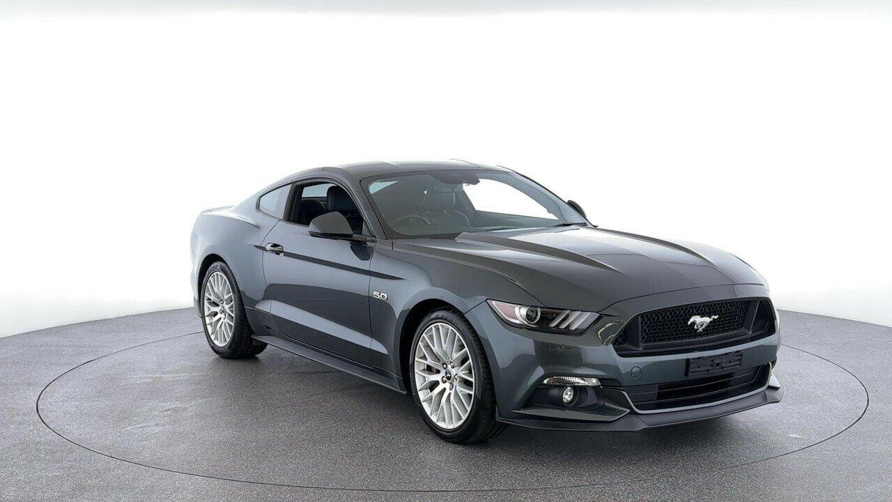 Ford Mustang image 2