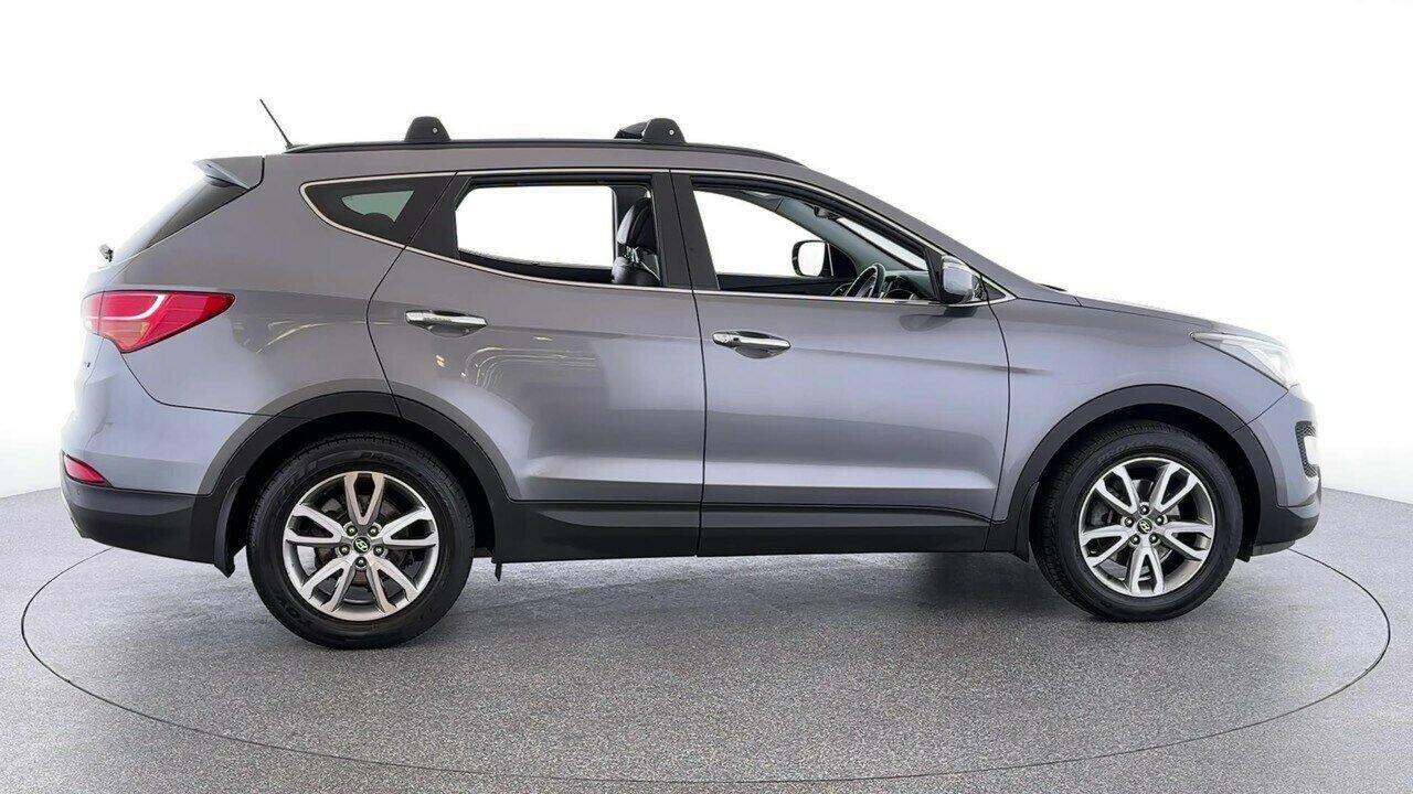 Hyundai Santa Fe image 2