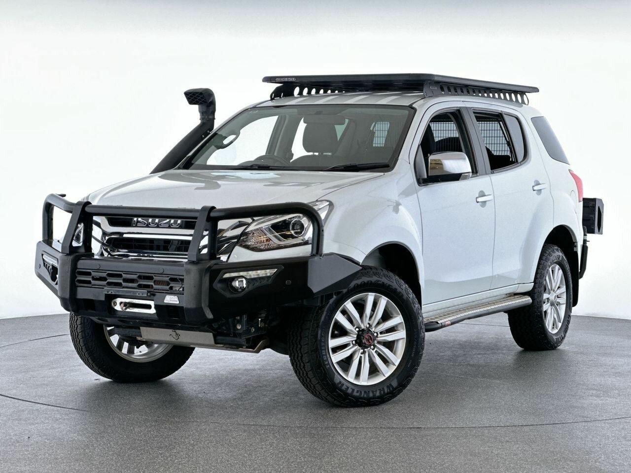 Isuzu Mu-x image 1