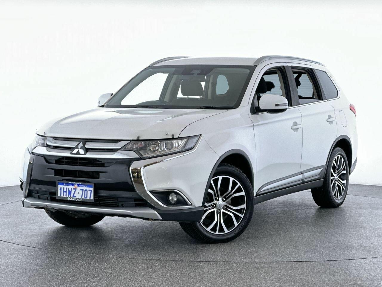 Mitsubishi Outlander image 1
