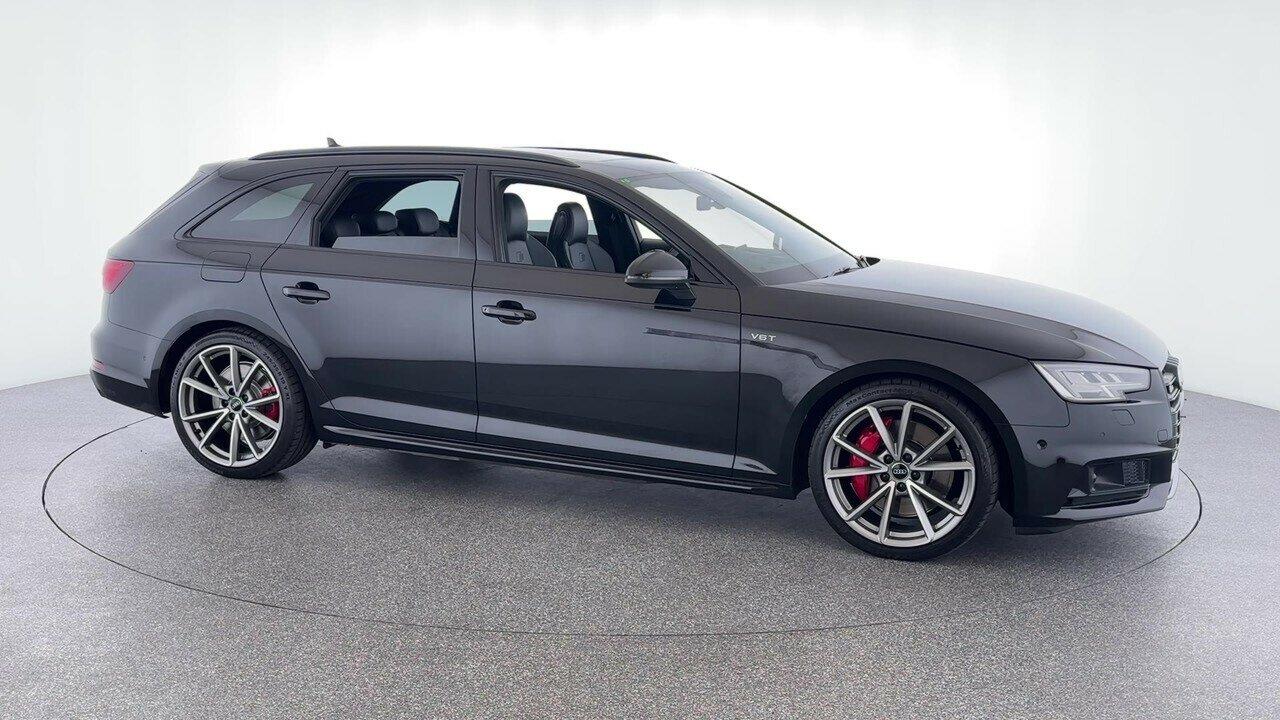 Audi S4 image 2