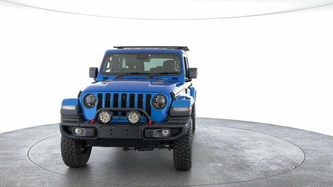 Jeep Wrangler image 2
