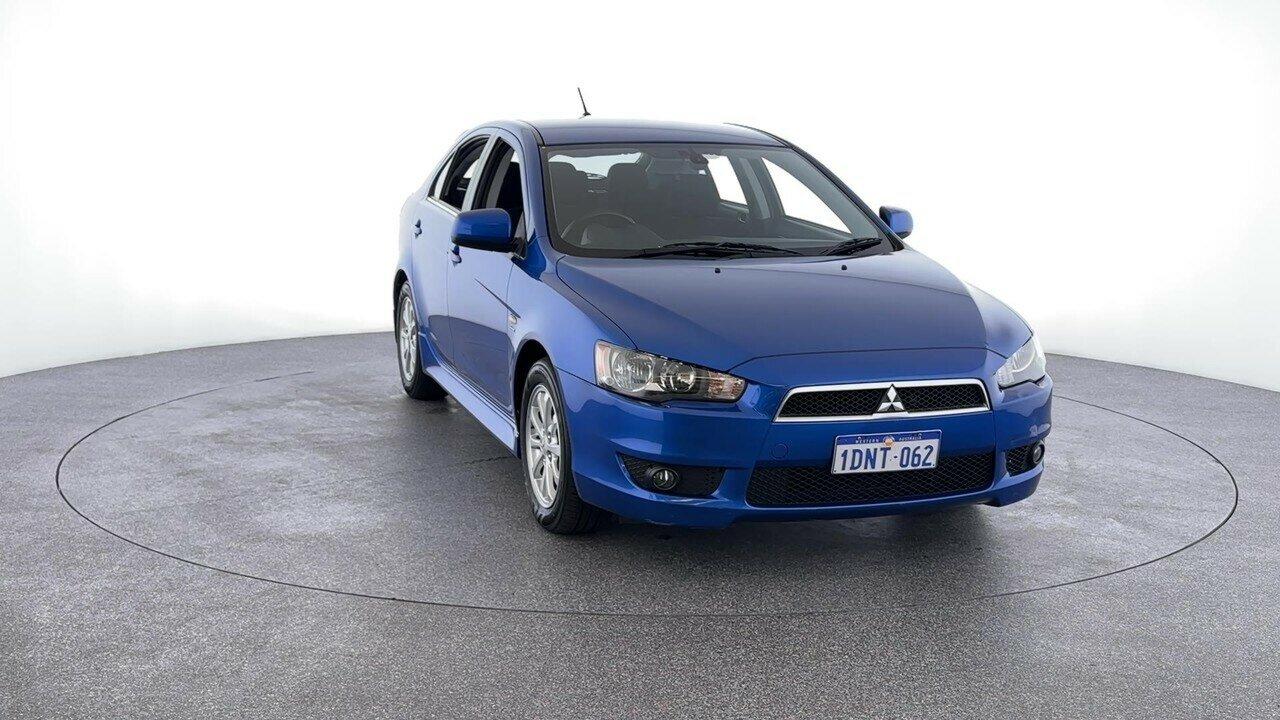 Mitsubishi Lancer image 3