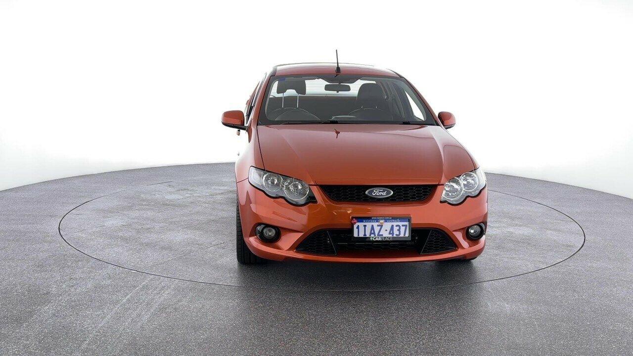 Ford Falcon image 4
