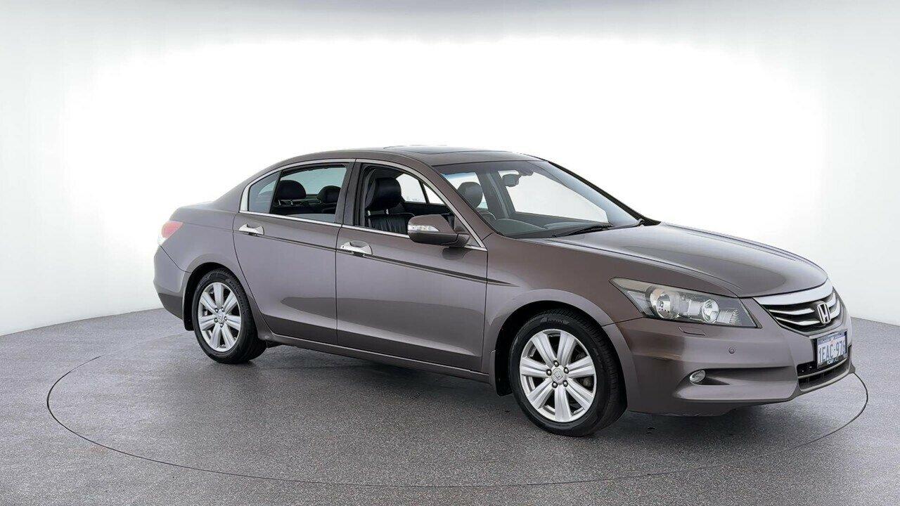 Honda Accord image 2