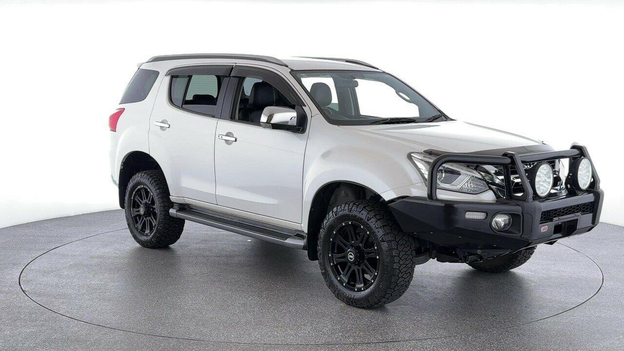 Isuzu Mu-x image 2
