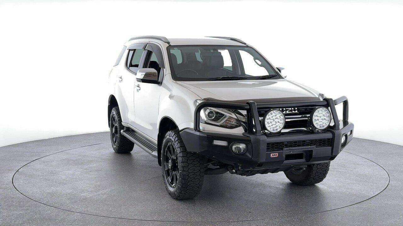 Isuzu Mu-x image 3