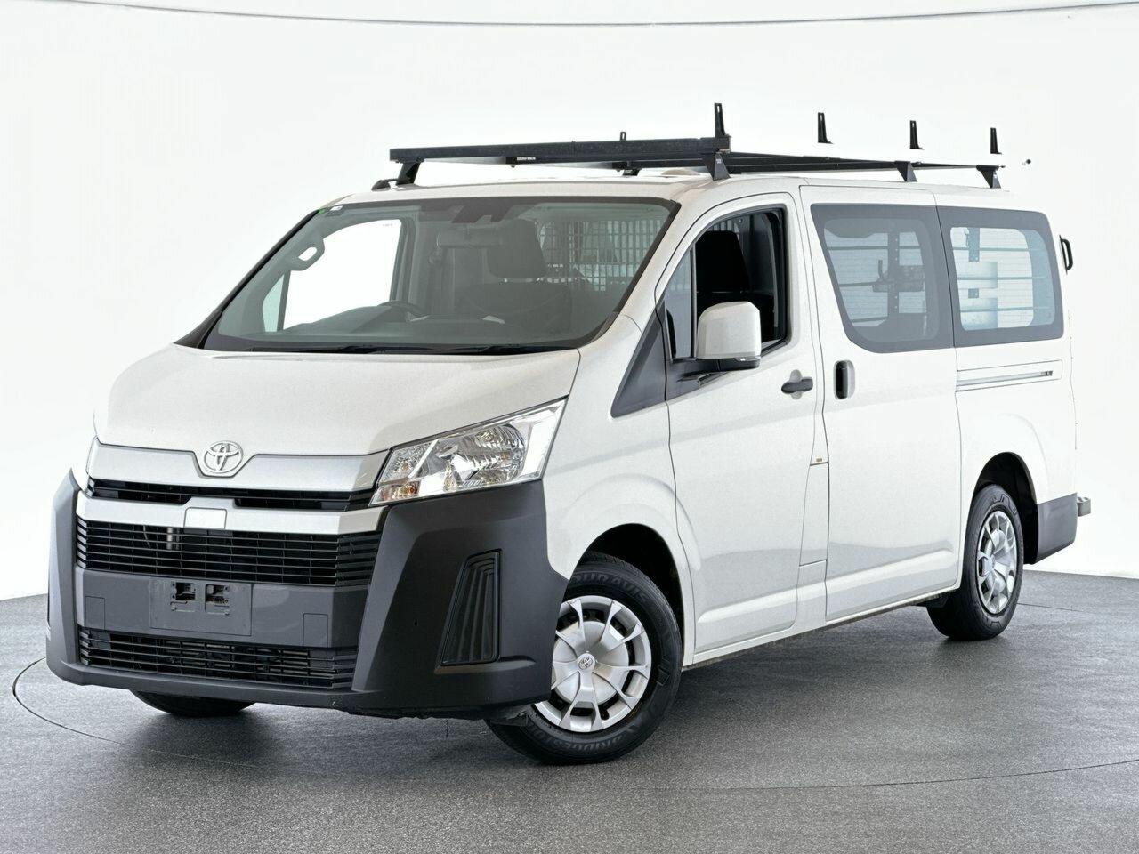 Toyota Hiace image 1