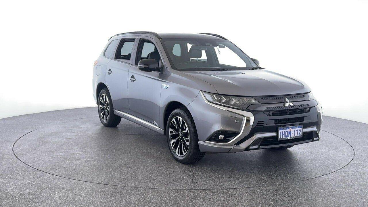 Mitsubishi Outlander image 3
