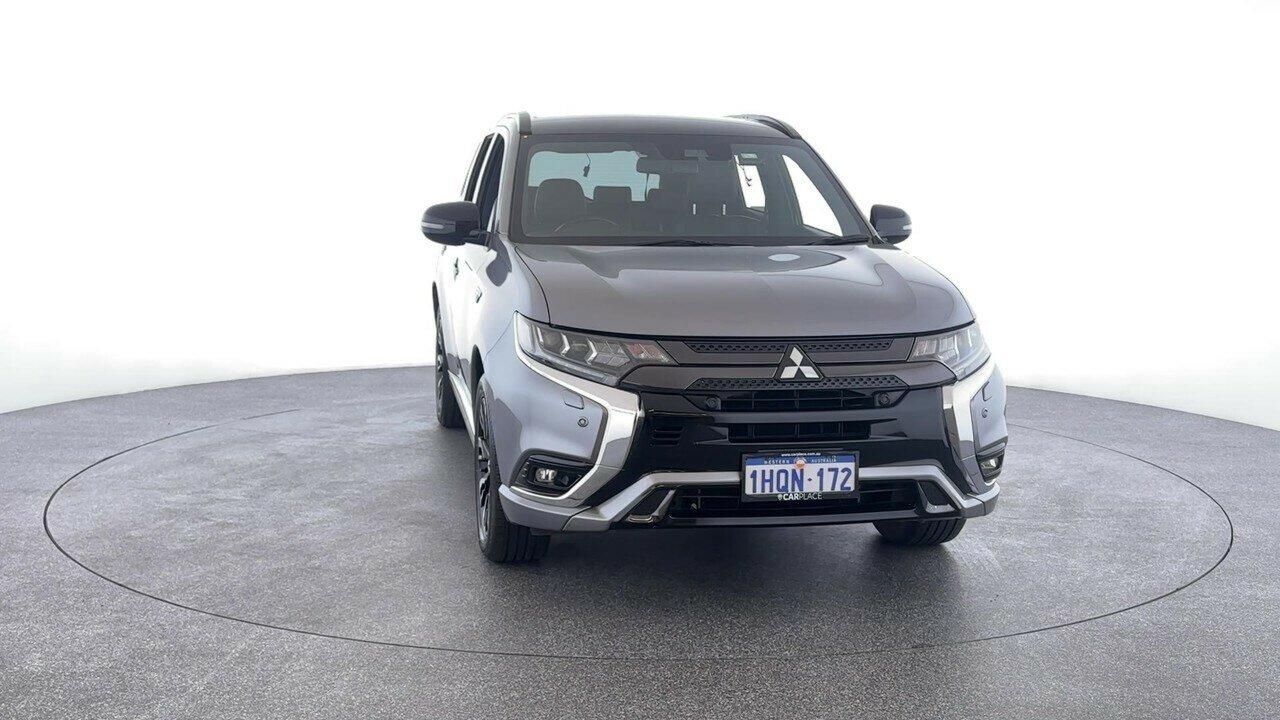 Mitsubishi Outlander image 4
